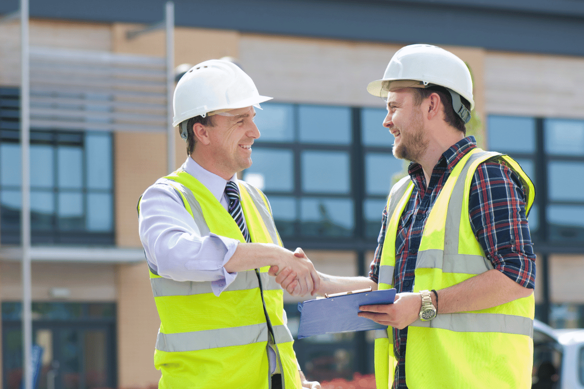 Choosing A General Contractor For Your Next Flip? Read This First.