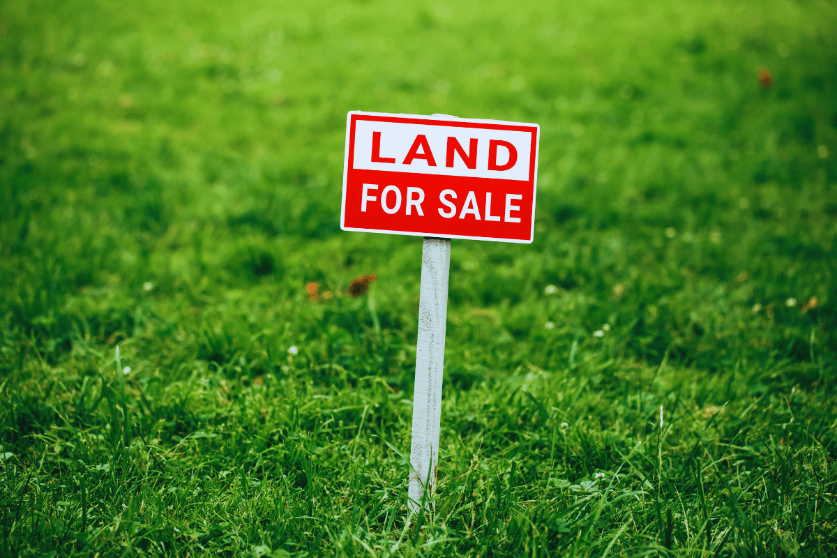 Land Flipping 101: Is Vacant Land A Good Real Estate Investment?